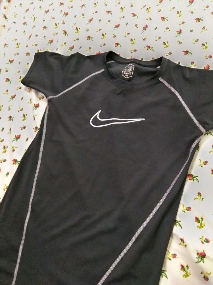Nike Dri-FIT Training Tee Compression