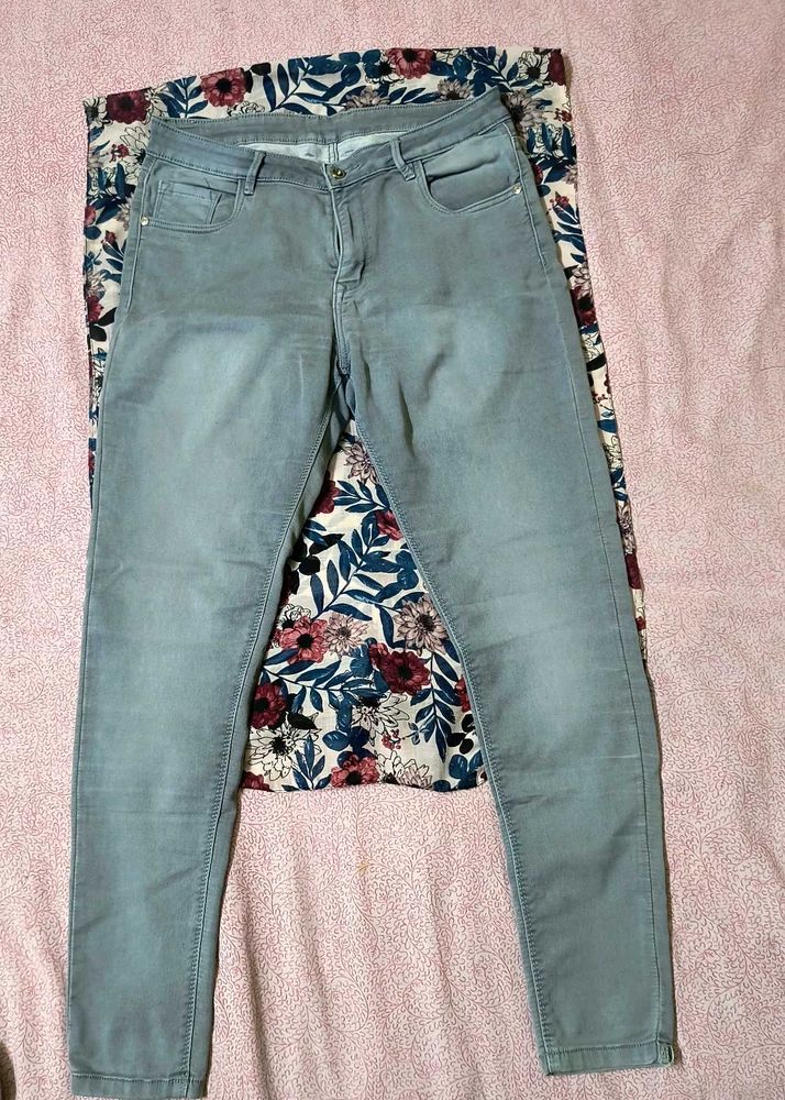 GREY SLIMFIT JEANS
