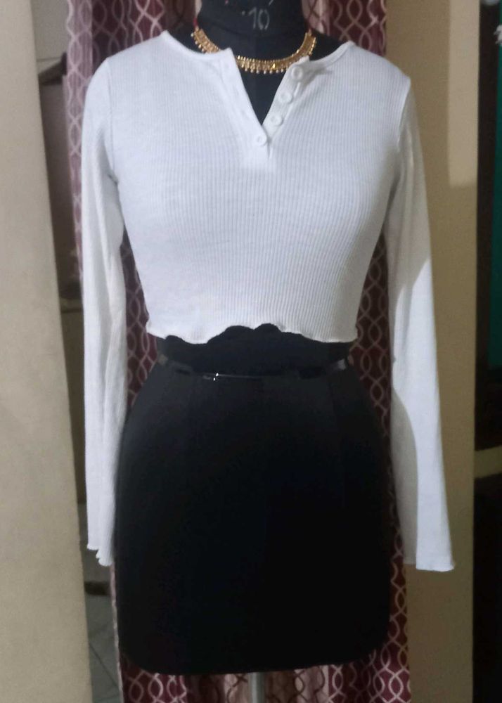 White Ribbed Button-Up Crop Top