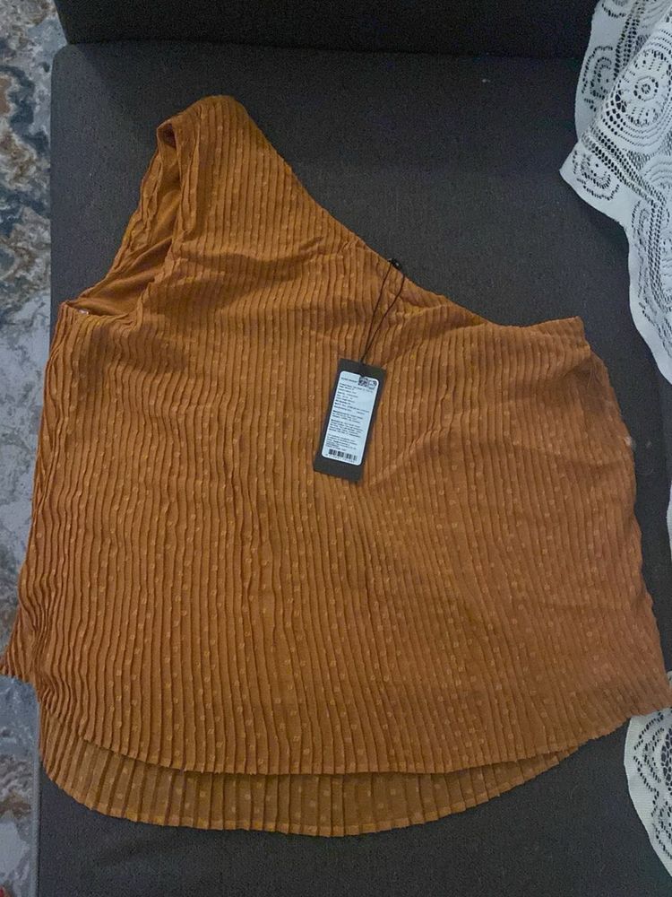 One Shoulder Top
