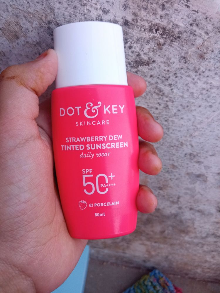 Dot &amp; Key Tinted Sunscreen