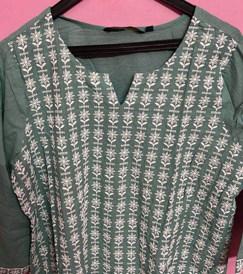 Green Embroidered Kurta