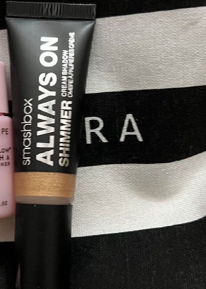 CLEARANCE- Smashbox Shimmer Cream Shadow