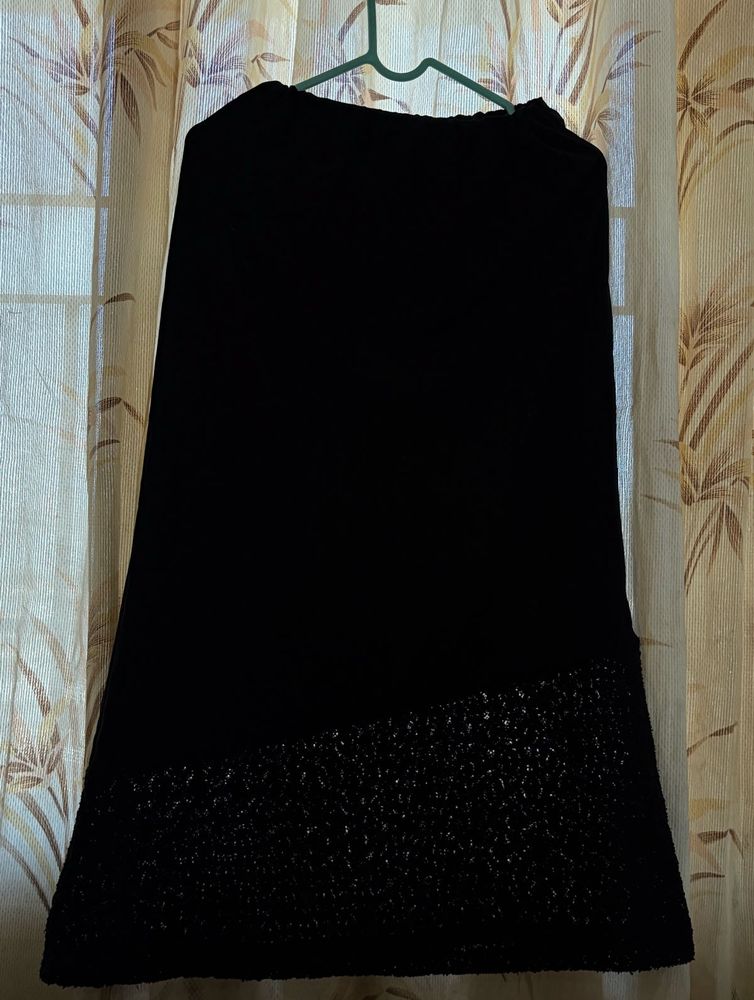 Elegant Black Korean Skirt