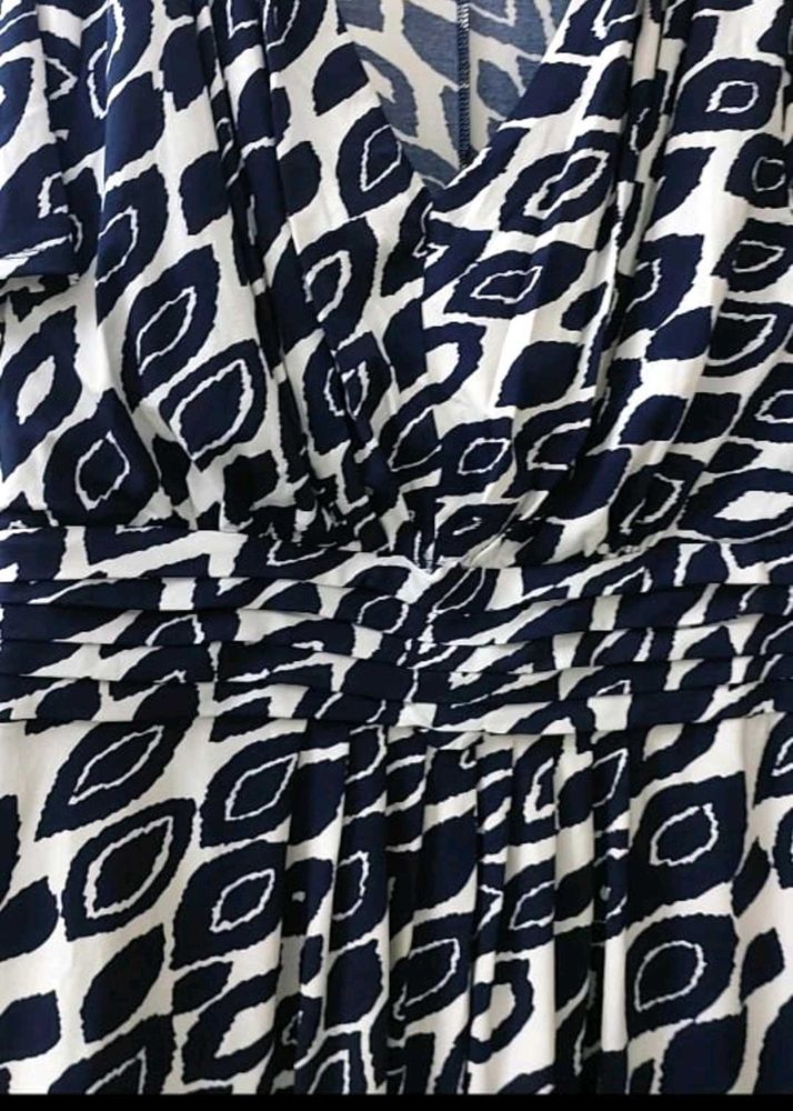 Navy &amp; White Leaf Print Dress