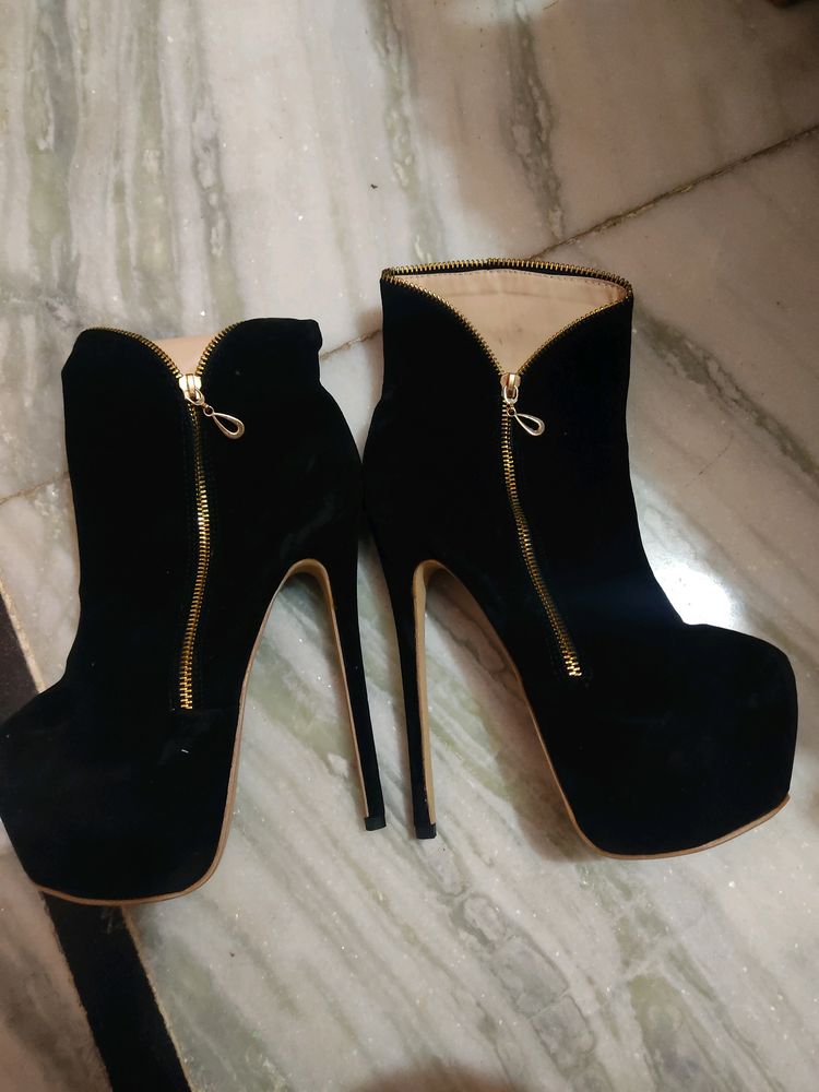 Black Velvet Boots