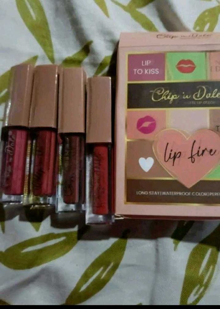 Chip n' Dale Lip Fire Set