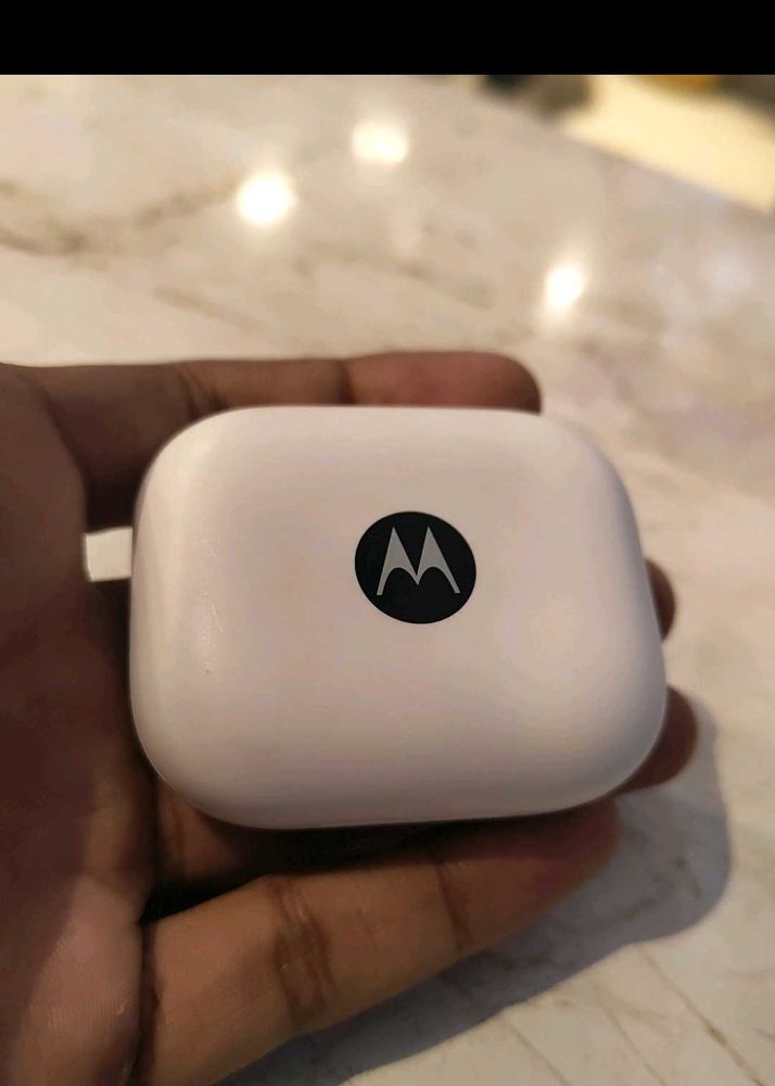 Motorola Moto Buds