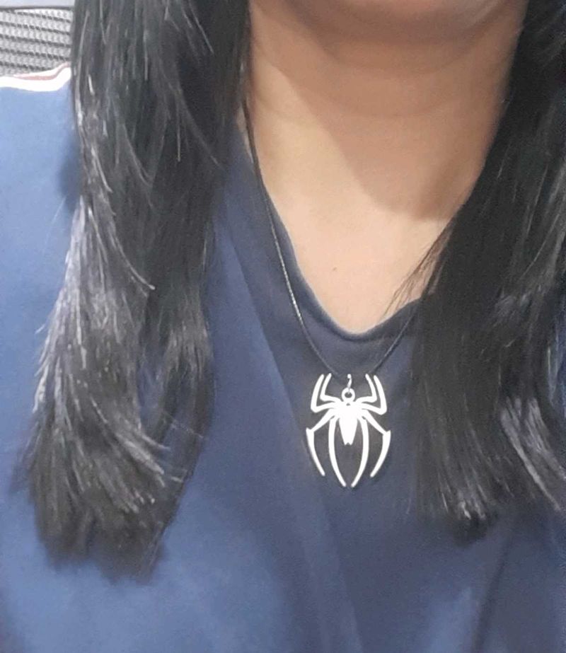 Big Spider Pendant Necklace