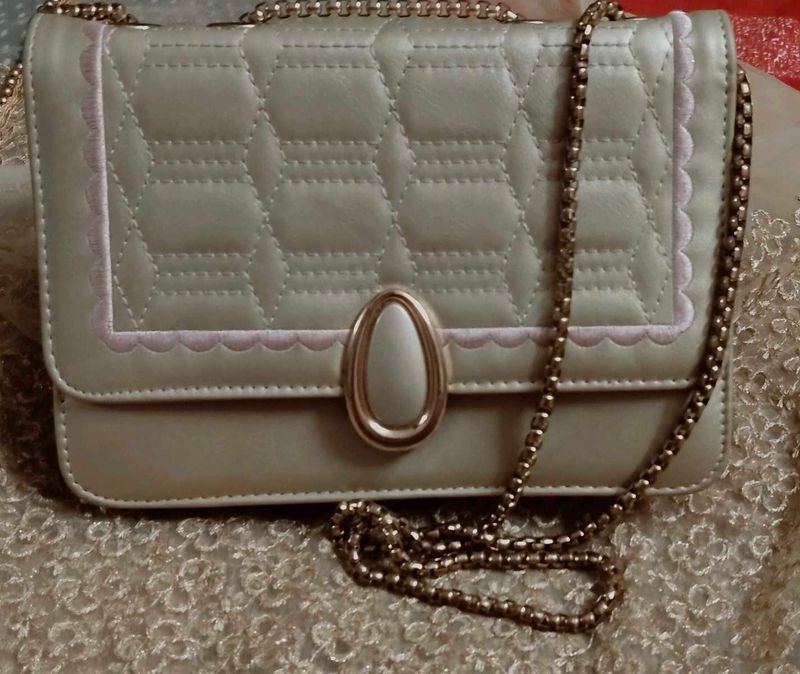 Elegant Chain Sling Bag