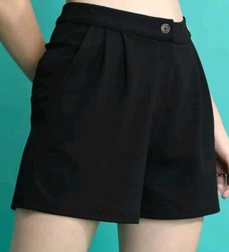🖤 Black Casual Shorts