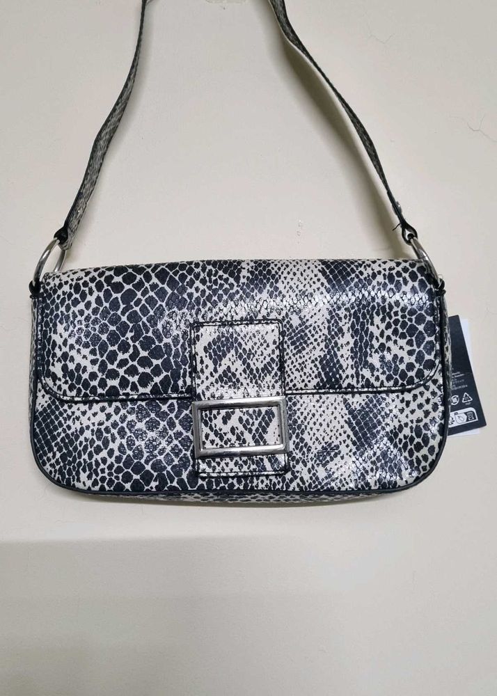 H&amp;M Shoulder Bag