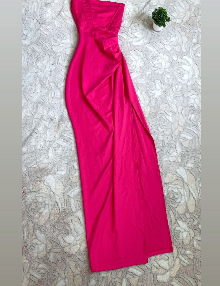 Mermaid pink NEWME dress 🩷