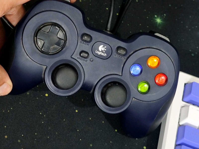 Logitech F310 Wired Gamepad (Almost New)