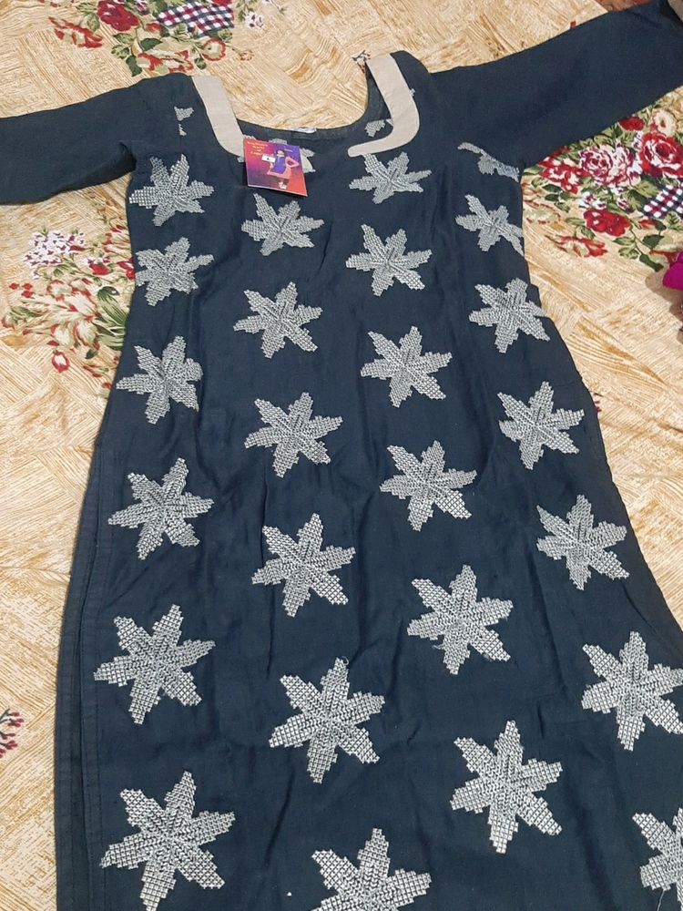 Black Kurti