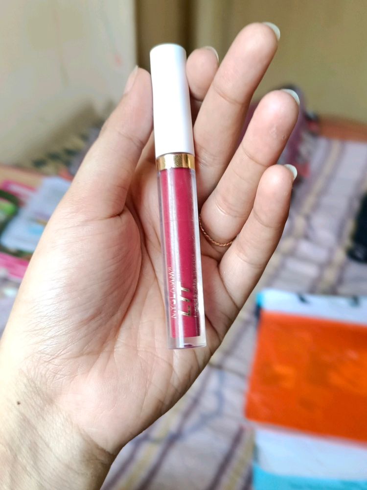 Insta Baadie Lipstick