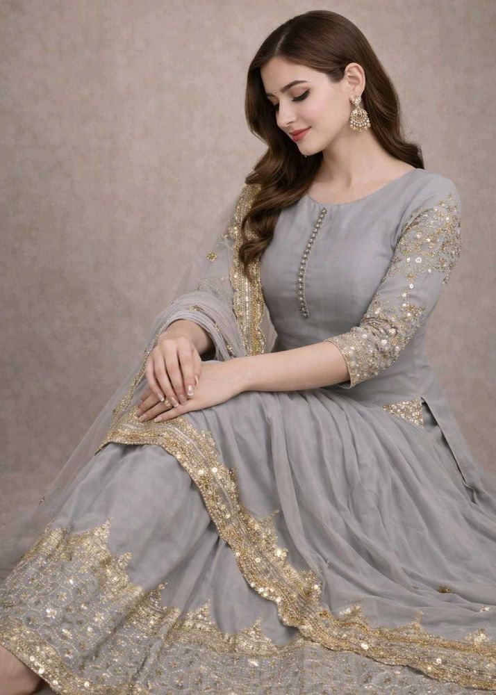 Elegant Grey Embroidered Kurta 3psSet