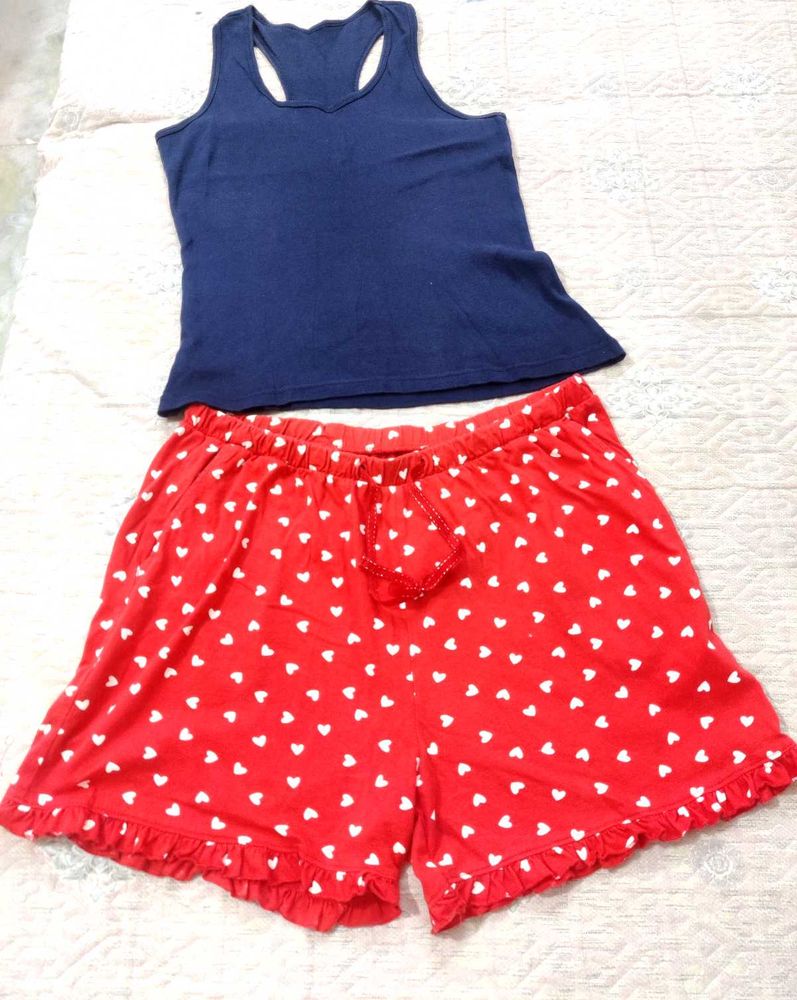 Women Shorts with contrast top✨