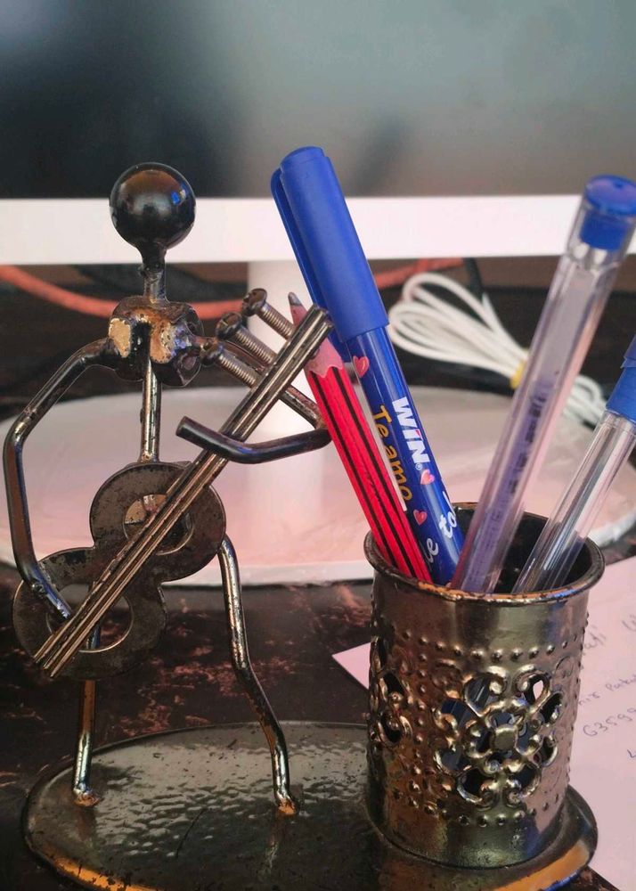 Iron Musician Playing Bass Guitar Pen Stand Showpi