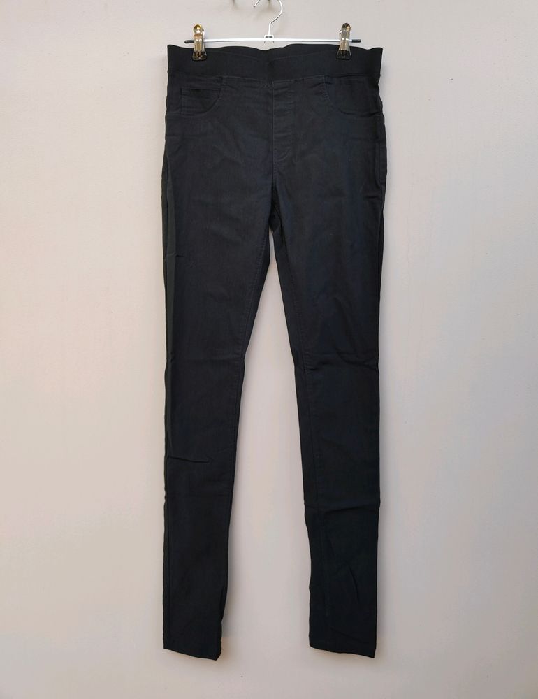 Black Stretchable Jeggings