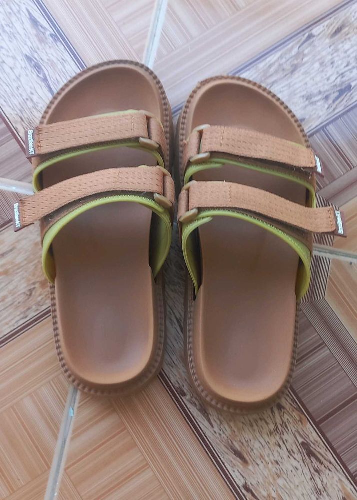 Sandal Type Footware