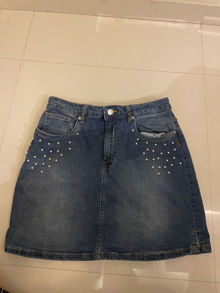 Denim Skirt with Pearls