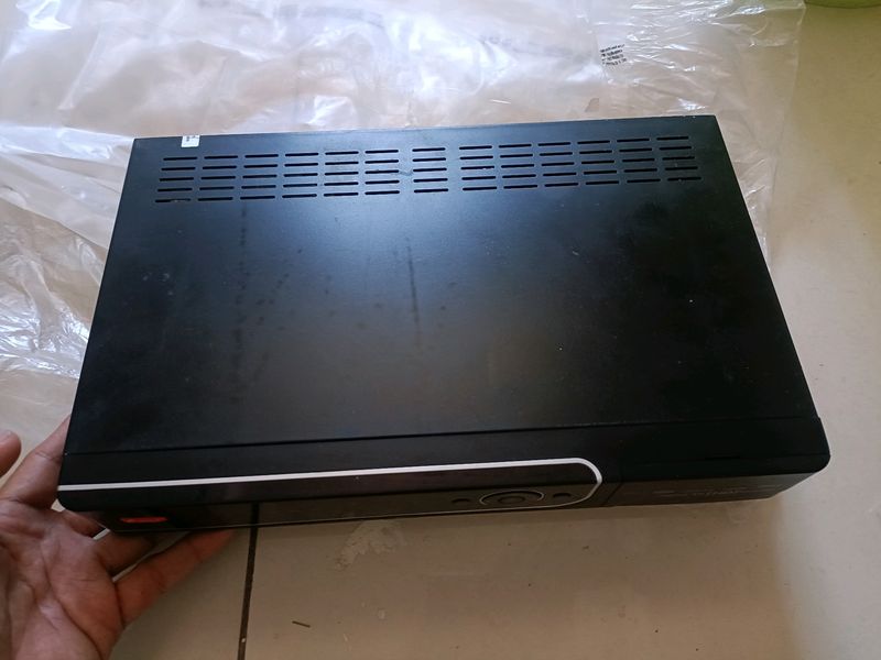 Airtel Dolby Set Up Box With Inbuilt Hard Disk