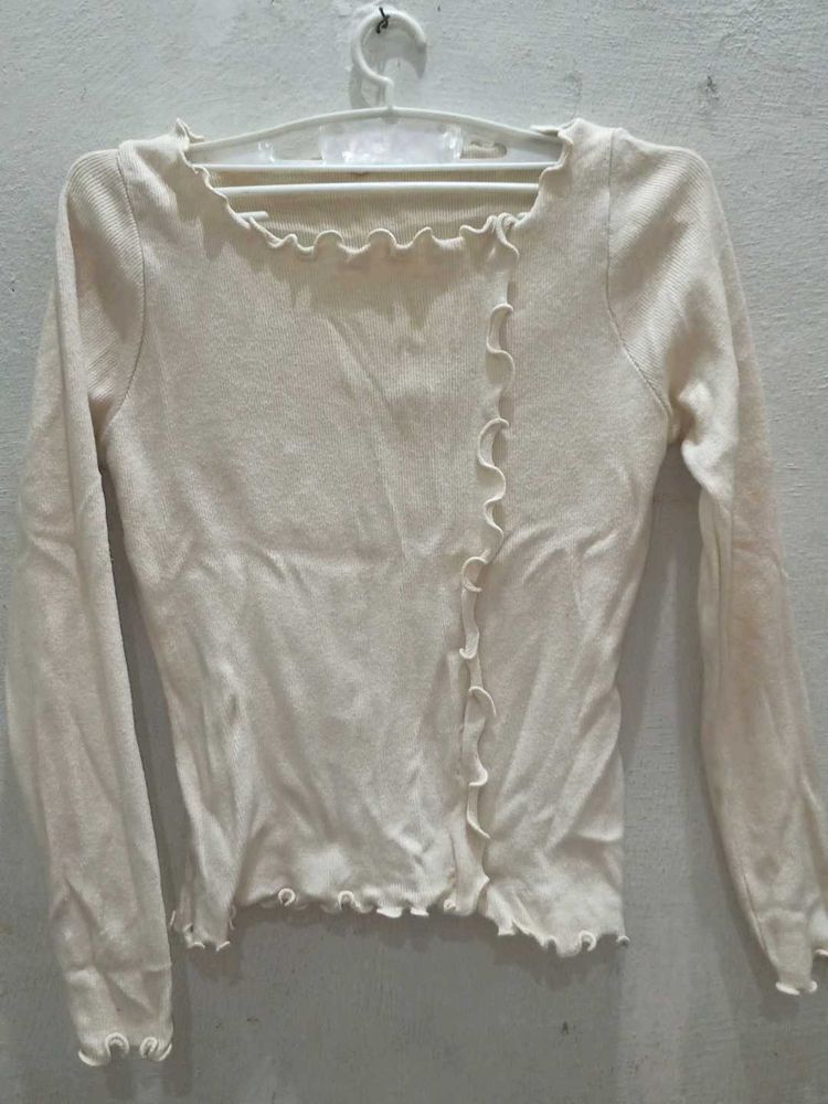 Cute Ruffled Long Sleeve Top