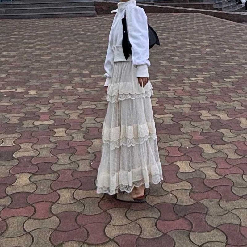 Elegant Tiered Lace Maxi Skirt