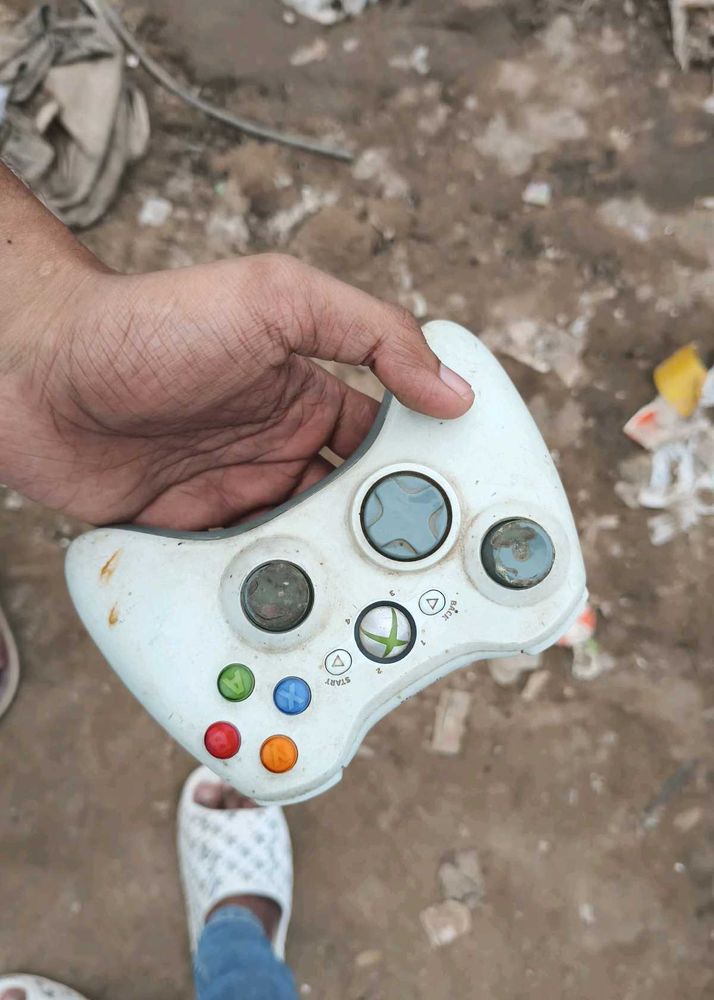 Microsoft Xbox 360 Working Controller.