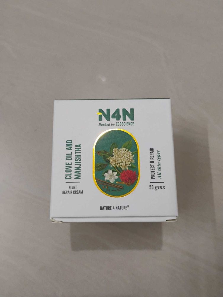 N4N Clove Oil &amp; Manjistha Night Repair Cream