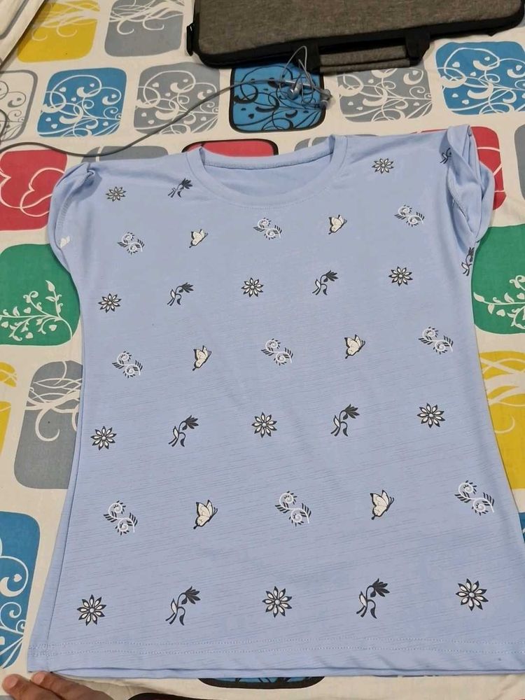 Polyster Blend Blue Tshirt For Girls