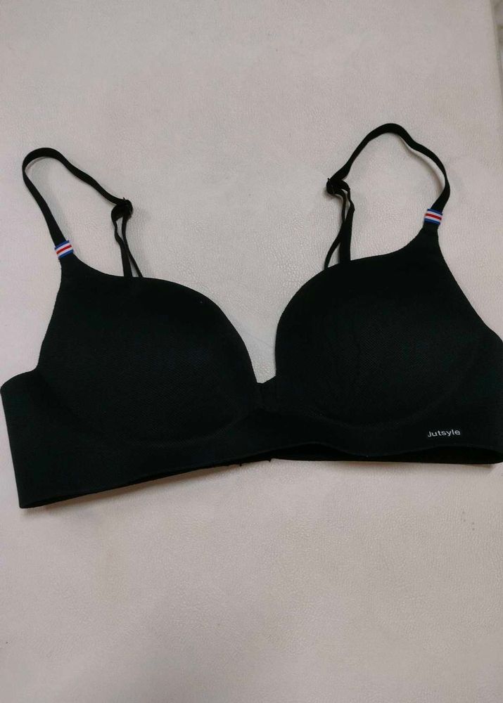 Black Bra - Comfortable &amp; Stylish