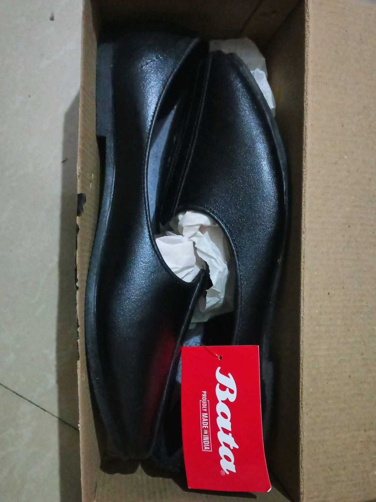 Bata Black Mojari - New with Tag
