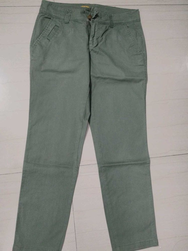 Elegant Green Cotton Pant