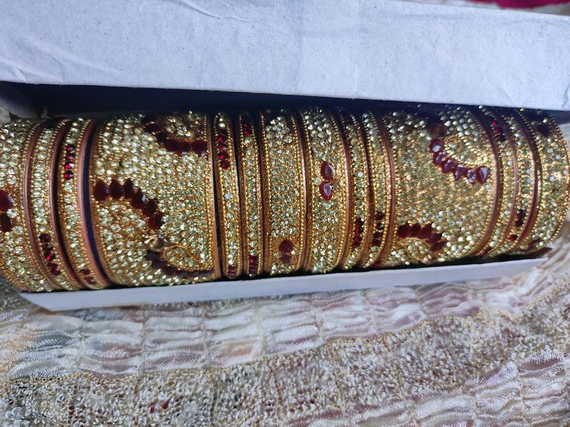 2-4 Gold With Red Stone Bangle Set