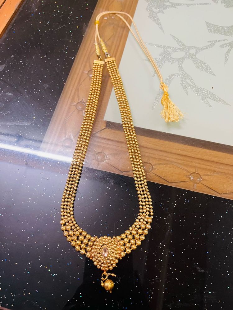 Elegant Gold Necklace