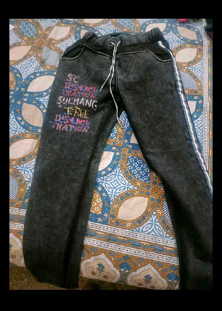 Stylish Gray Sweatpants Combo For Women