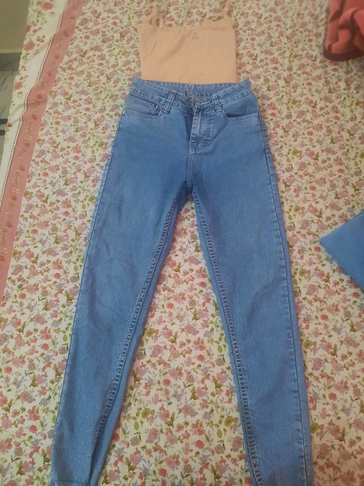 Brand Factory Size S Cant Fit M Also... Amazing Colour And Condition