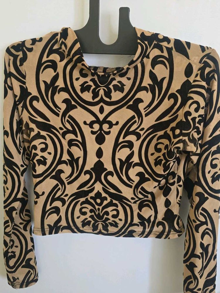 Baroque Print Long Sleeve Crop Top