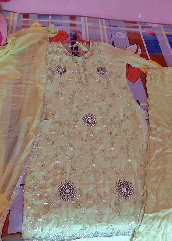 Sharara Kamiz And Duptta Pakistani Work