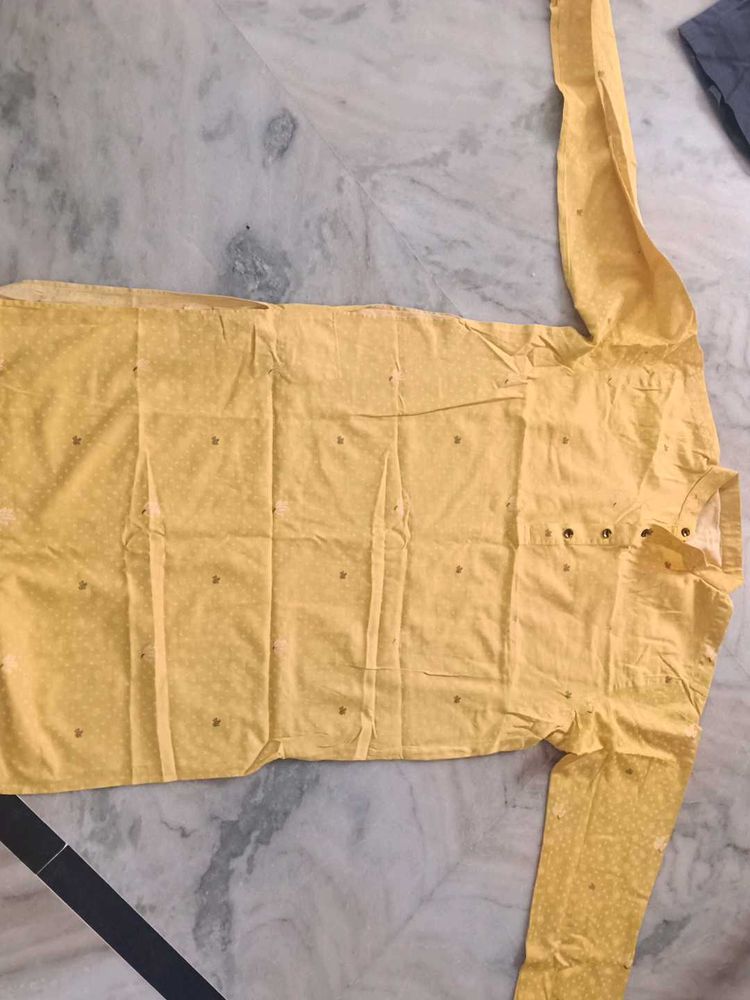 Men&#39;s Yellow Kurta