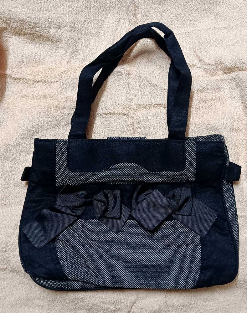 Cute &amp; Stylish Bow Bag