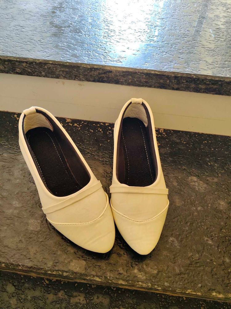 Elegant Cream Ballet Flats