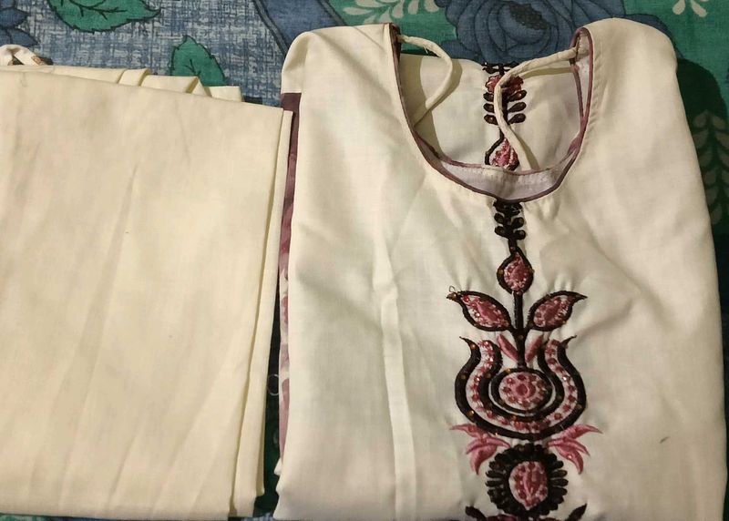 Elegant Embroidered Kurti with bottom wear