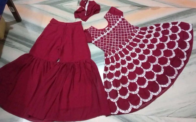 SHARARA KURTI DUPATTA SET