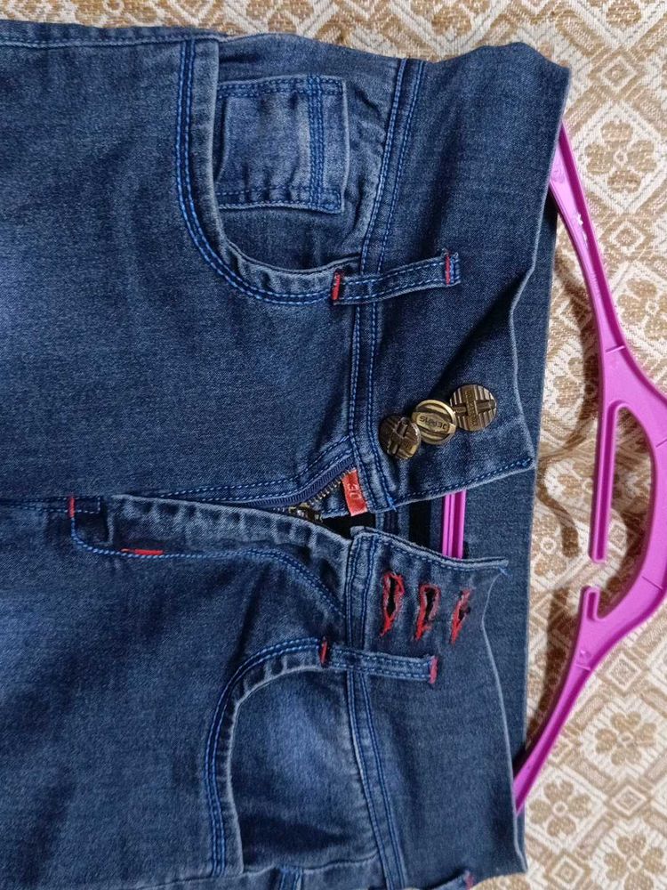 DENIMMM JEANS