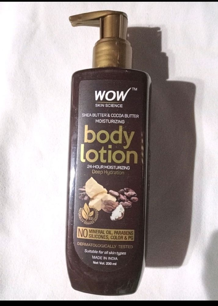 200ml Body Lotion &amp; Colorbar Nail Paint Remover Combo
