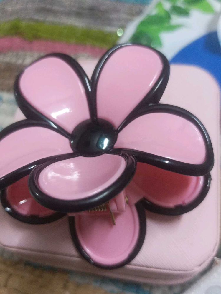 Cute Flower Hair Claw