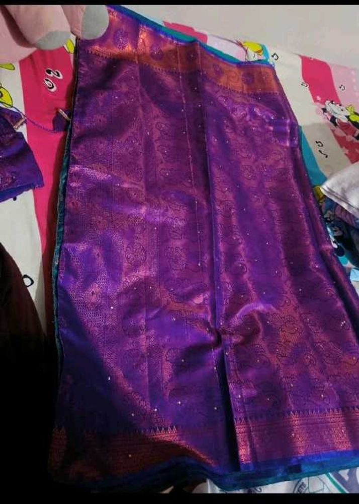 New Double Colour Saree With Stitchied Blouse